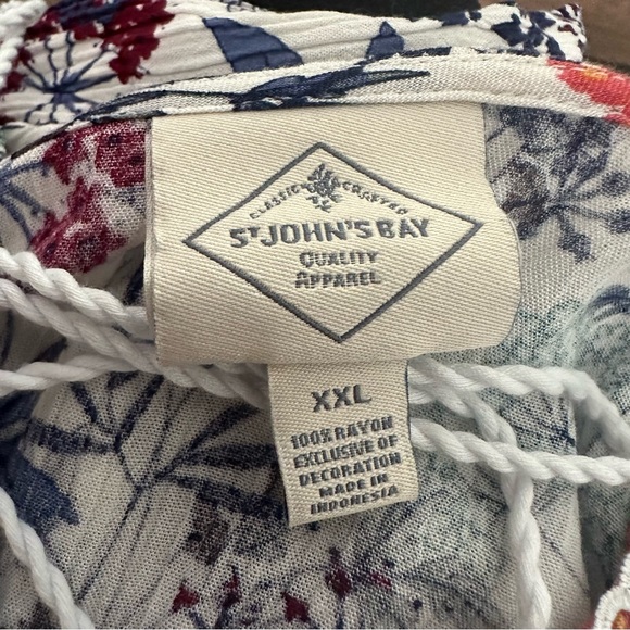 St. John's Bay Floral XXL Blouse - Picture 5 of 6